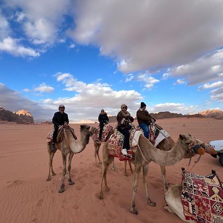 Star Of Wadi Rum Extérieur photo
