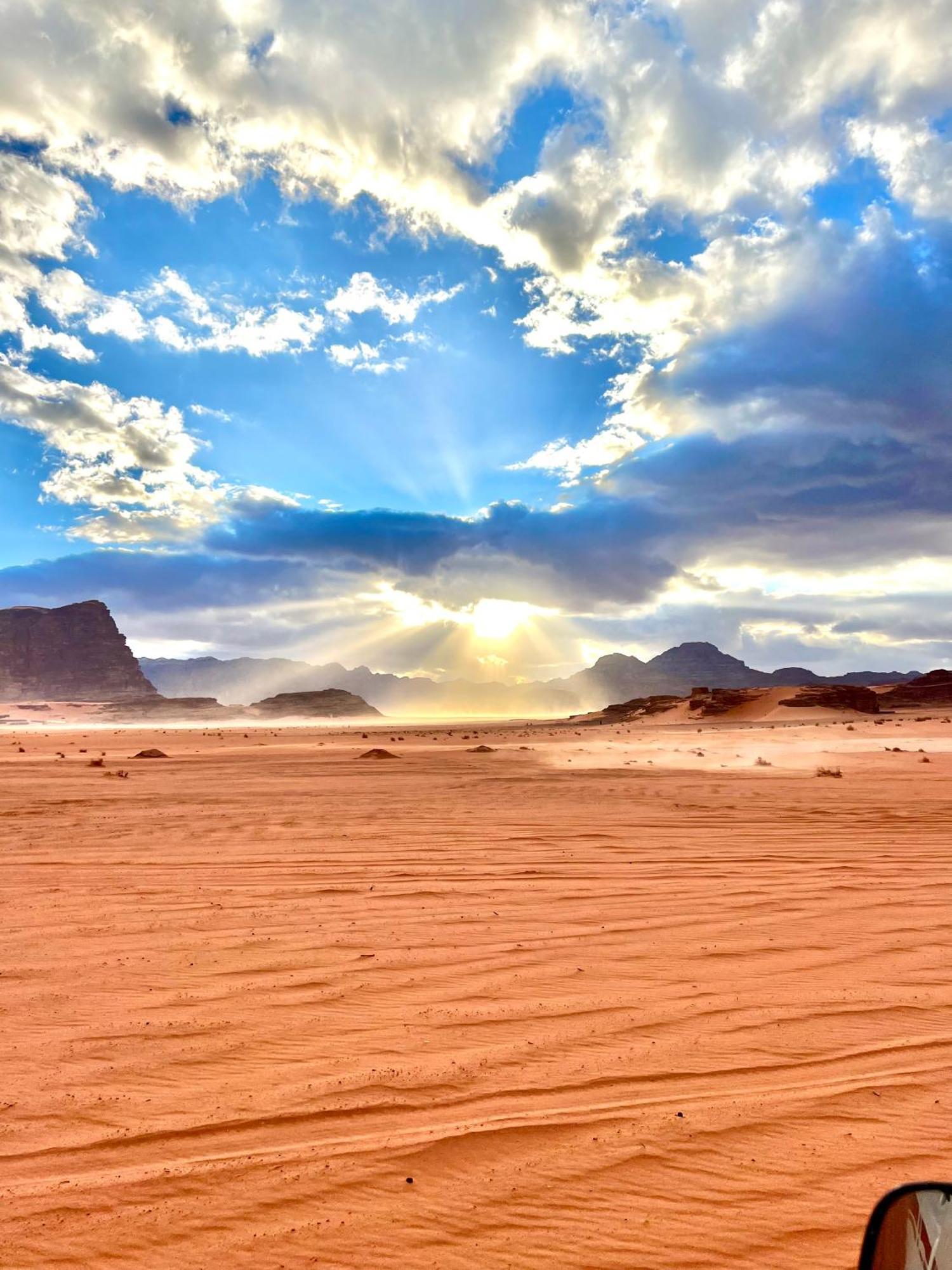 Star Of Wadi Rum Extérieur photo
